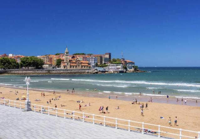 Apartamentos La Xiuca Playa 기욘 외부 사진